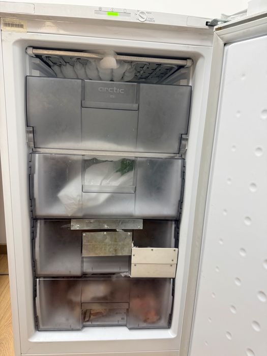 Congelator Arctic AC135M31W – 117 Litri – 4 Sertare – Silențios