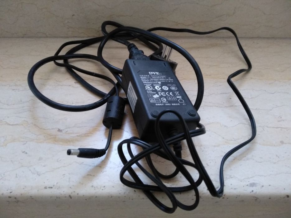 DVR 4 canale + DVR 7 canale , o camera mare si doua mici