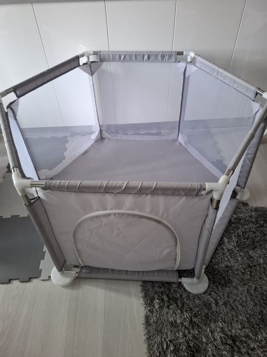 Vand loc de joaca copii, piscina cu bile
