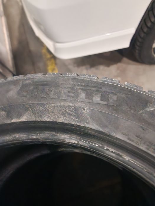 Шины 4 шт Pirelli
