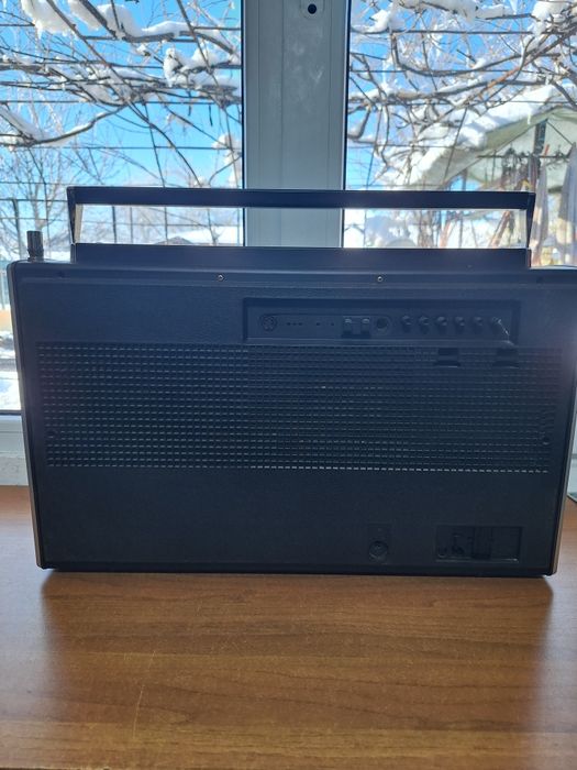 Radio Grundig satelit 3000