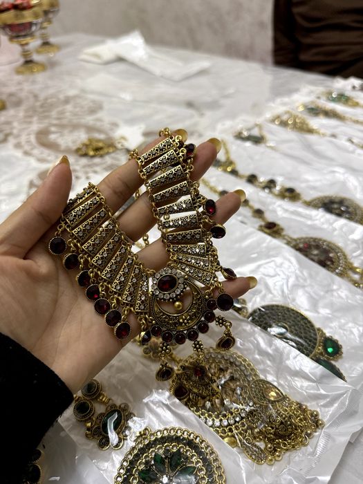 Восточное украшение ручной работы 

Продаётся