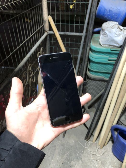 Iphone 6s atpechatka ishlidi