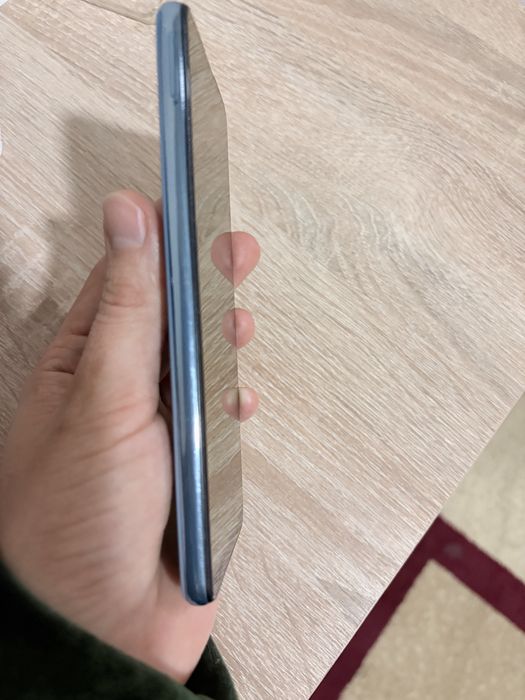 Samsung.A32 holati yaxshi karobkasiz