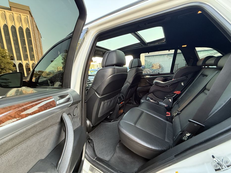 BMW X5 XDrive48i