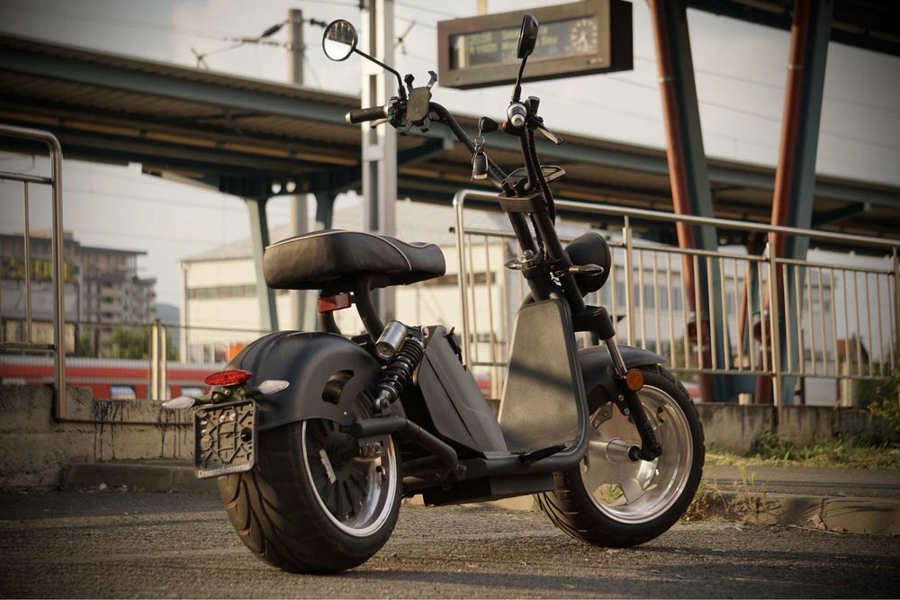 Moped luqi 3.0 limitat