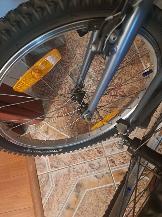 BTWIN Bicicletă pliabilă Fold120 Gri +cauciucuri tip MTB+ accesorii
Bicicletă pliabilă Fold120 Gri