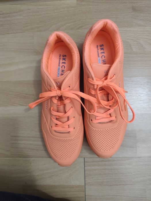 Adidasi Skechers m 39,5