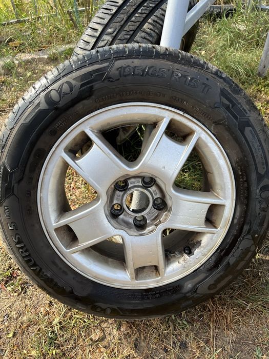 Roți 5x100 cu anvelope 195/65R15 DOT0922