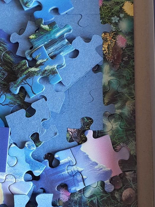 Puzzle Ravensburger Unicorni care lumineaza in intuneric 8+