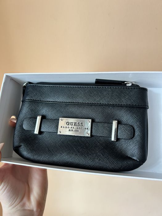 Мини Чанта на GUESS