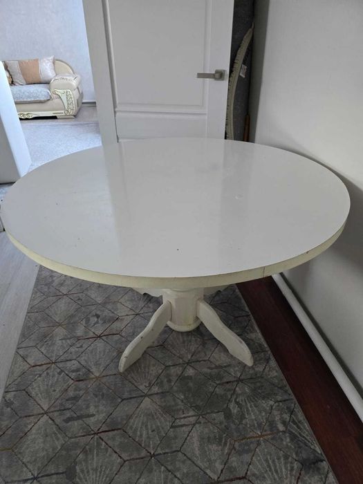 Стол круглый  диаметр 110см белый