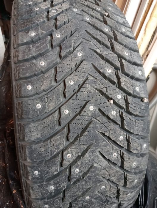 Продам шины 235/55/18