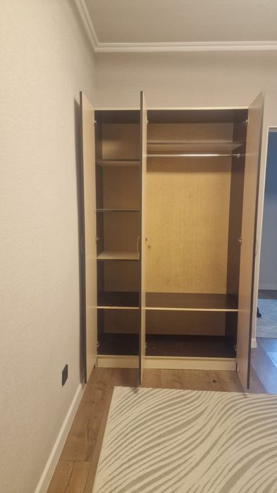 Продам шкаф комнтный