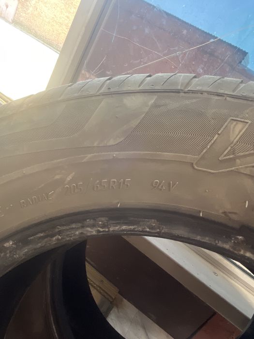 Шины б/у 205/65/15R !!!