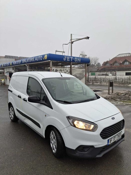 Ford Transit Courier 2019, 105000km, autoutilitara