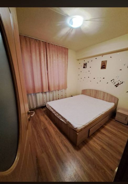 VÂND  apartament 2 camere