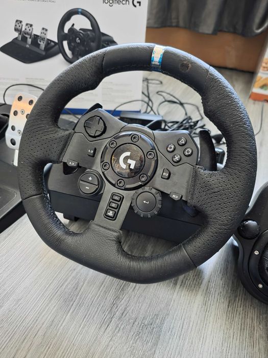 Logitech G923 Bundle с Гаранция