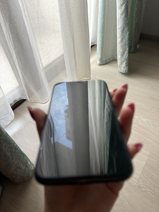 iPhone 11, Black, 64 GB