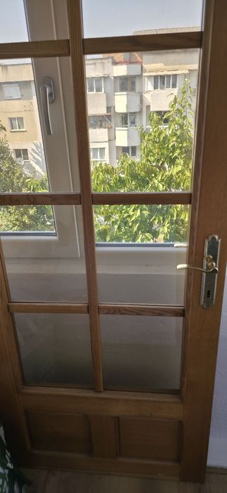 Vand usa lemn masiv ,completa