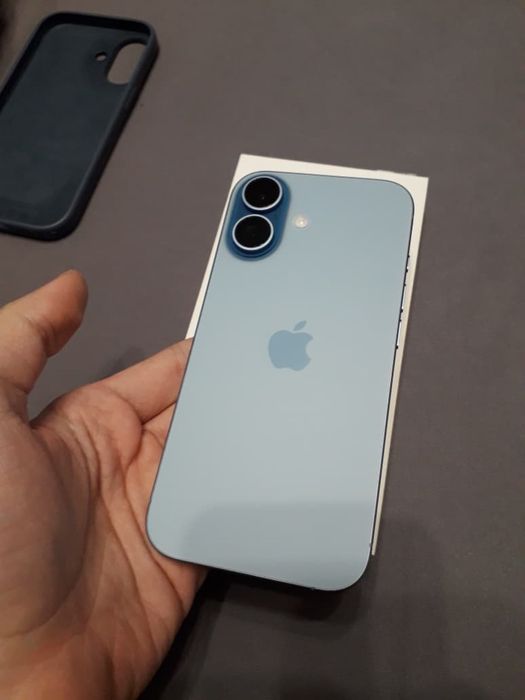 Смартфон Apple iPhone 17 256GB на гарантии