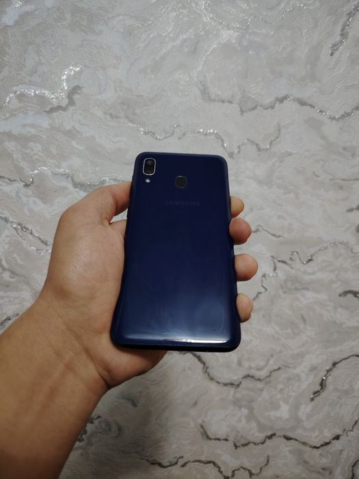 Samsung A20 sotiladi Holati ideal tinniq