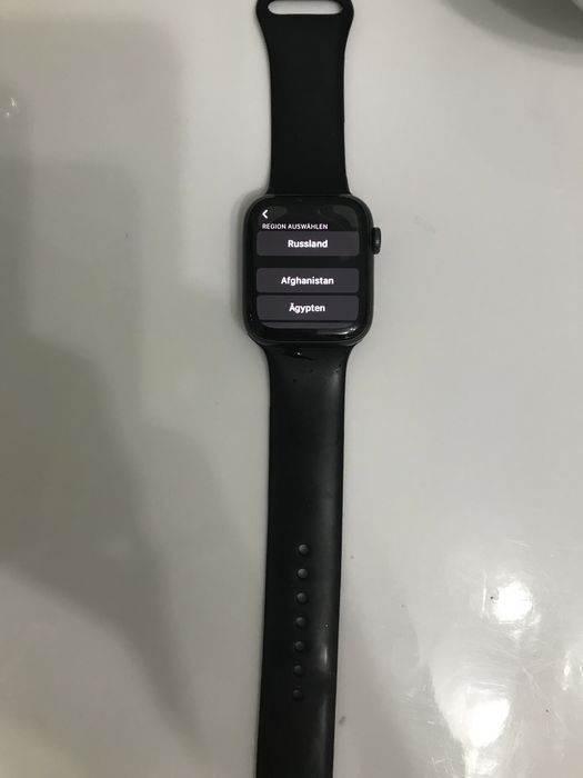 Продам  apple wath se и айфон 13