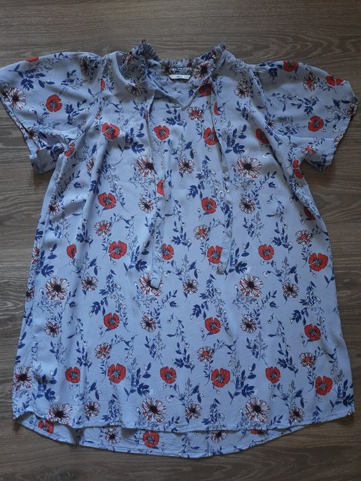 Продам новое фирменное платье