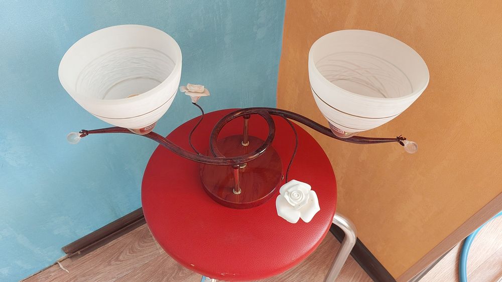 Люстры продам б/у в хорошем состоянии