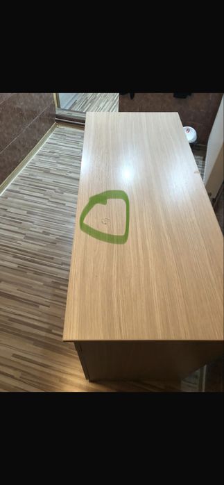 Vand birou in stare buna