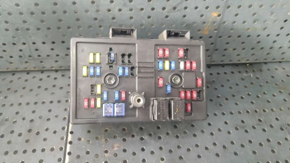Tablou panou sigurante chevrolet captiva c100 c140 9682108282