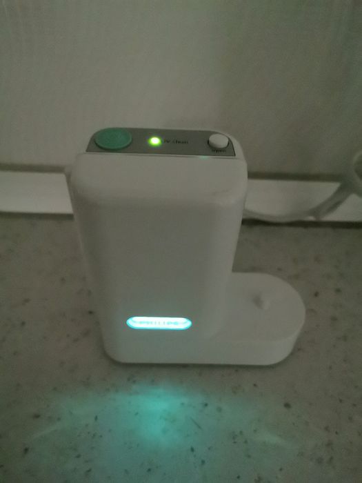 Încărcător periuta electrica Philips Sonicare + sterilizator UV