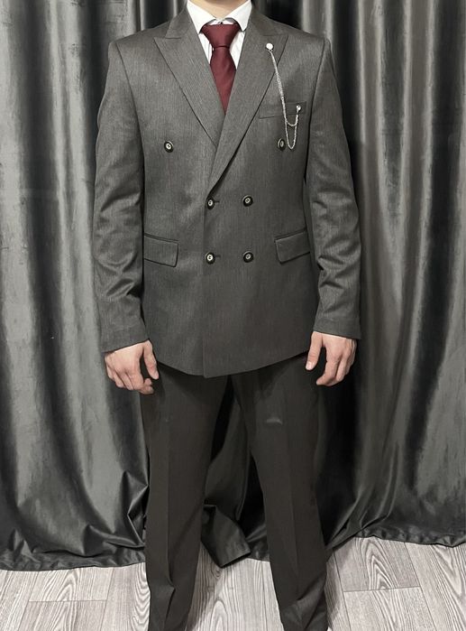 Классический костюм тройка