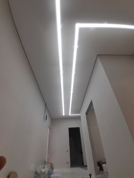 Натяжные потолки. Слив воды. Софиты в подарок