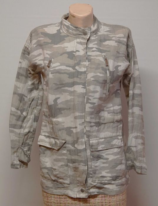 Geaca Vince Camuto camuflaj marimea  XS