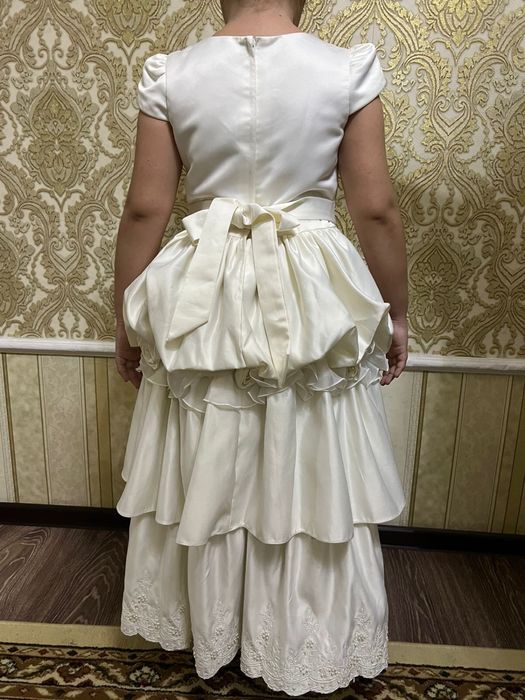 Платье бальное