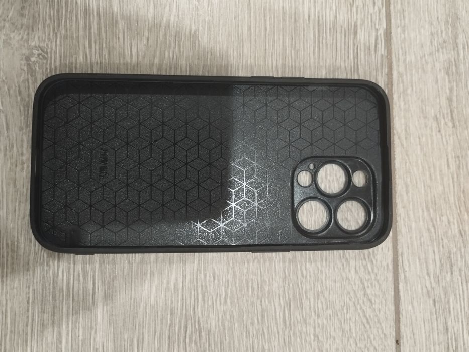 Продам чехол на iPhone 14 pro max