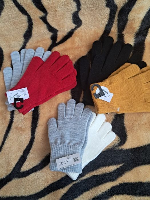 Set manusi noi copii