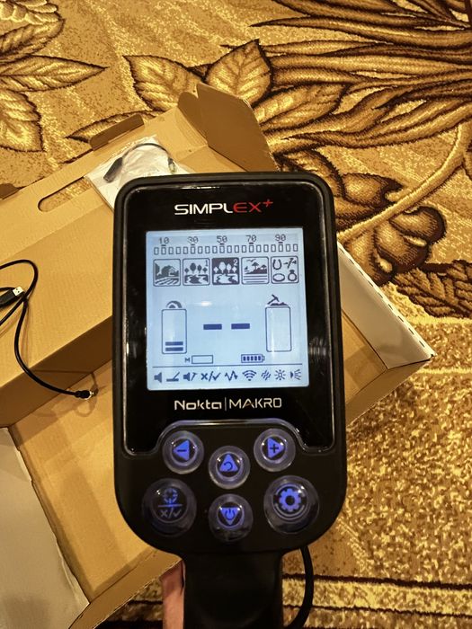 Металоискатель Продам Simplex + Nokta макро