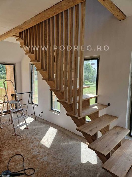 Scara interioara din lemn masiv-grosime trepte 40 mm