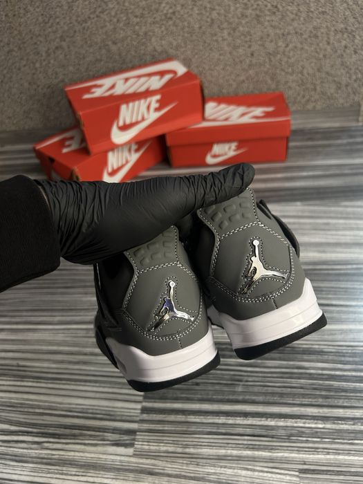 Air Jordan 4  Cool Gray - 41