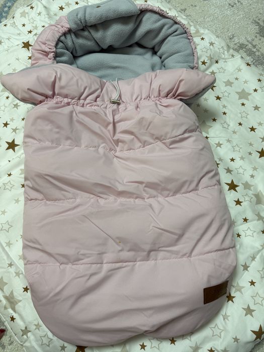 Продам конверт с комбинезоном на выписку