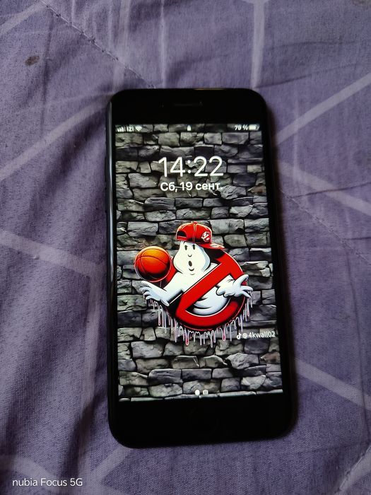 Продам iphone 7 128 g