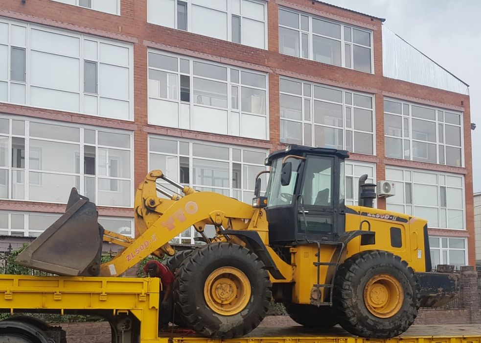 Услуги Погрузчика 3 кубовый