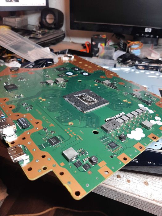 Reparatii PS5,PS4,Xbox,Placi video,PS3, La cele mai mici preturi