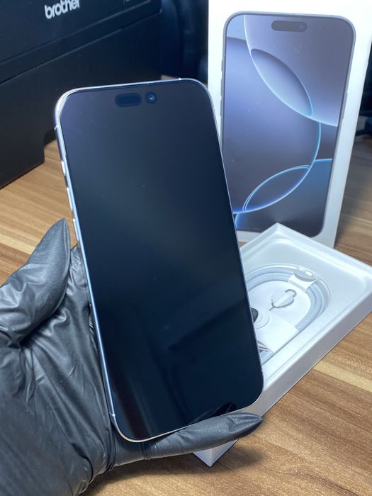 iPhone 16 Pro Max • 256 GB • White Titanium