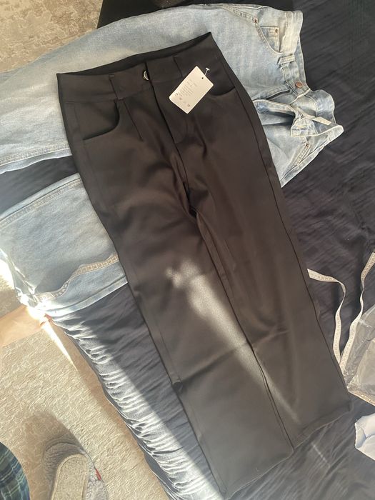 Классические прямые брюки черные