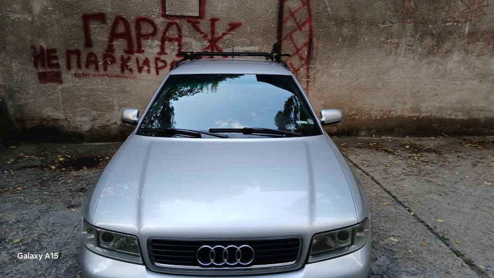 Оригинален багажник комбита отVAG групата КАТО НОВИ 59€.