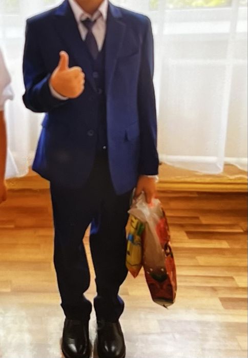 Школьный костюм