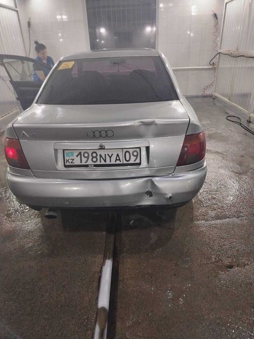 Продам Ауди А4  1996 года выпуска